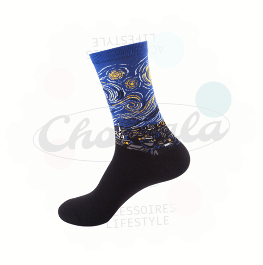 Chaussettes fantaisie Nuit Étoilée, inspirées par Van Gogh, avec un design étoilé et coloré pour un style artistique.